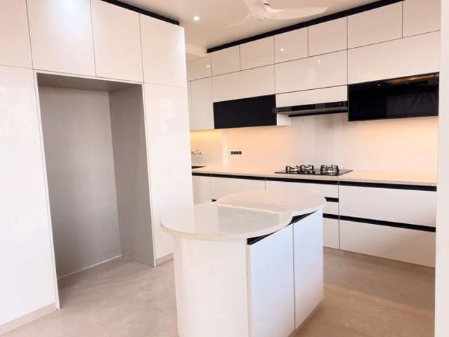 Rental | 3.5 BHK + Study Room 2750 Sq.Ft. Apartment in Sector 5