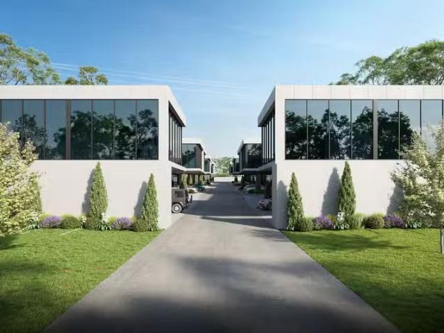 For Rent! 3 & 10/7 Kelly Court, Bell Park, VIC 3215 Industri.