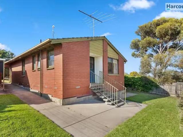 New 3 Valkyrie Street, HALLETT COVE, SA 5158 House for Rent