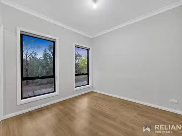 Cheap 3 Austen Walk, Diggers Rest, VIC 3427