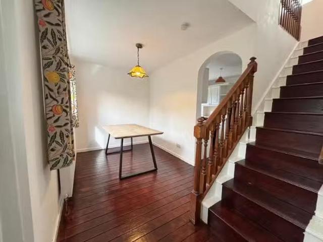 Cheap 3 bedroom detached house for rent in Main Street, Cottin.