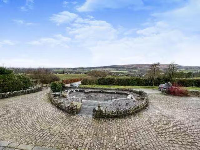 Unique 3 bedroom detached house for rent in The Farm House, Ne.