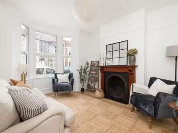 Charming 3 bedroom house for rent in Nicholas Road, Easton, BS5