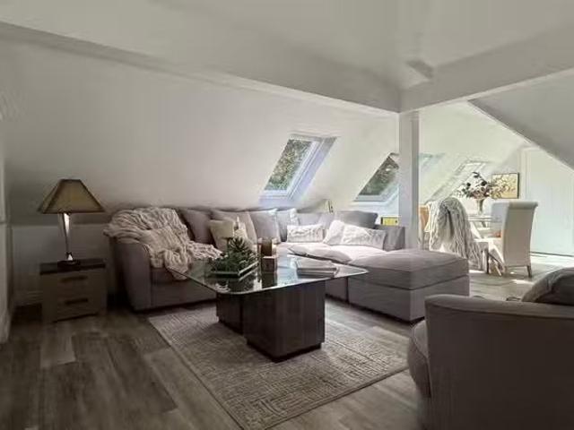 Charming 3 bedroom house for rent in Burton Road, Poole, BH13