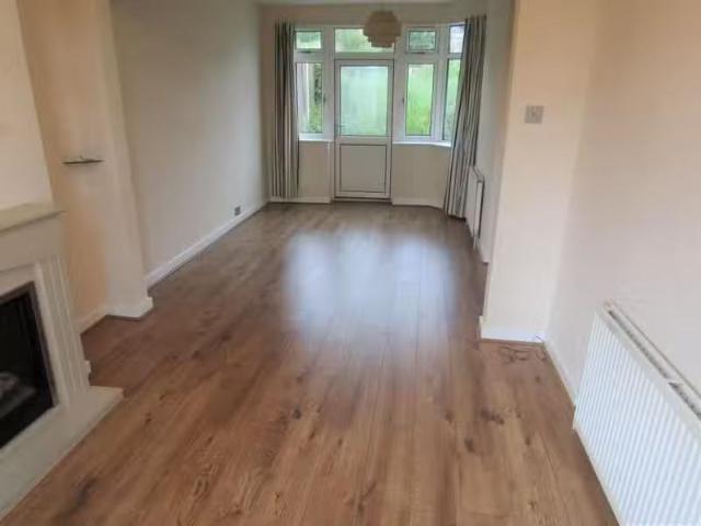 New 3 bedroom semi detached house for rent in Perry Wood Road.