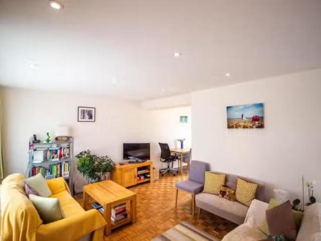 Nice 3 bedroom semi detached house for rent in Westfield Road.
