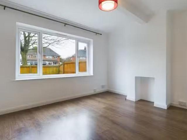 For Rent! 3 bedroom terraced house for rent in Canada Close, C.