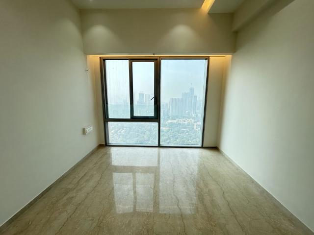 Rental | 3 BHK + 1045 Sq.Ft. Apartment in Piramal Aranya