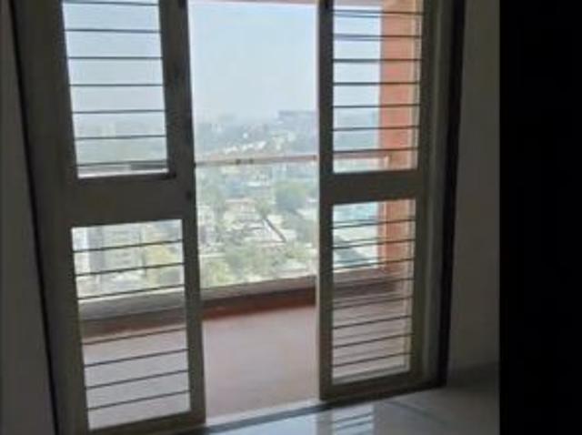 Rental | 3 BHK 1049 Sq.Ft. Apartment in Kohinoor Sapphire 3