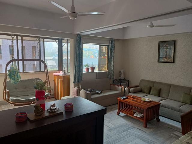 Rental | 3 BHK 1050 Sq.Ft. Apartment in Ashokraj CHS