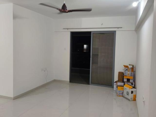 Rental | 3 BHK 1050 Sq.Ft. Apartment in Nivasa Enchante