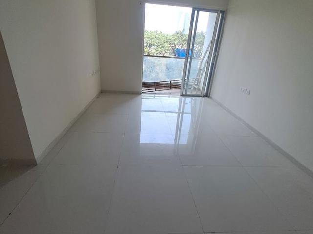 Rental | 3 BHK 1050 Sq.Ft. Apartment in Sheth Vasant Lawns