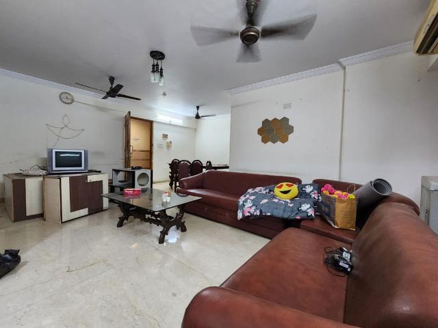 Rental | 3 BHK + 1055 Sq.Ft. Apartment in Kukreja Golf Scappe
