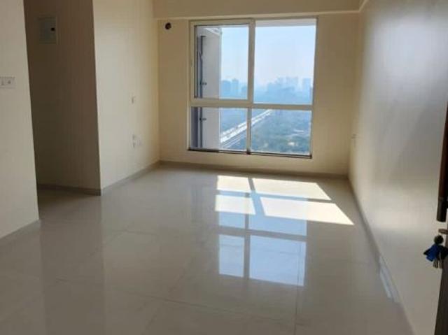 Rental | 3 BHK 1056 Sq.Ft. Apartment in Kalpataru Elitus
