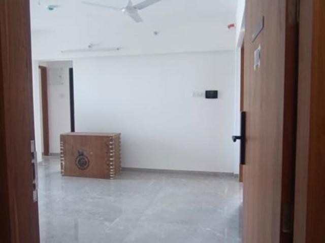 Rental | 3 BHK + 1063 Sq.Ft. Apartment in Pride Purple Park Titan