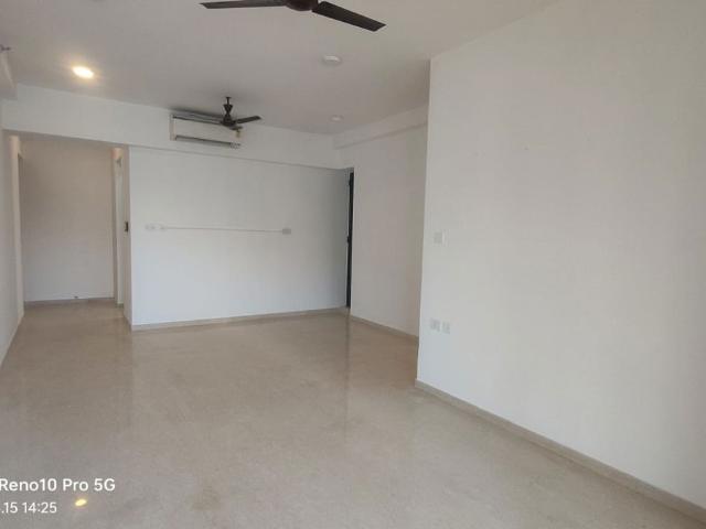 Rental | 3 BHK 1068 Sq.Ft. Apartment in Shapoorji Pallonji Vicinia