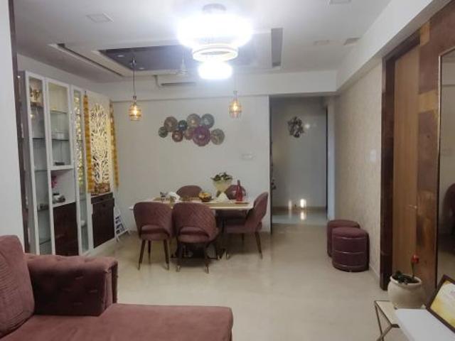 Rental | 3 BHK 1068 Sq.Ft. Apartment in Shapoorji Pallonji Vicinia