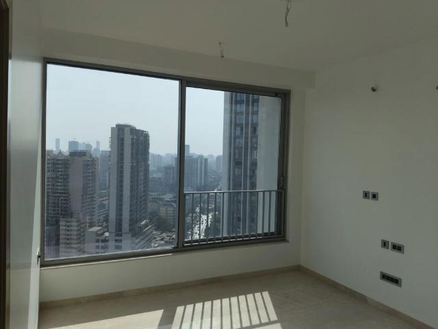 Rental | 3 BHK 1073 Sq.Ft. Apartment in Oberoi Sky City