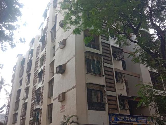 Rental | 3 BHK 1000 Sq.Ft. Apartment in Amit Apartment