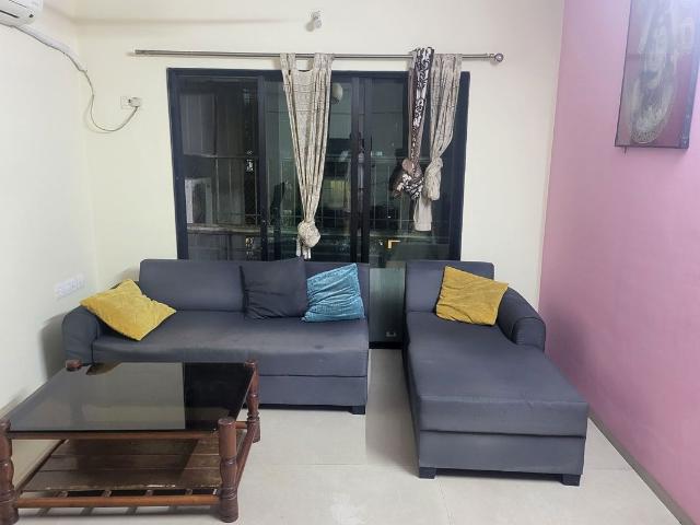 Rental | 3 BHK 1000 Sq.Ft. Apartment in Atul Blue Meadows