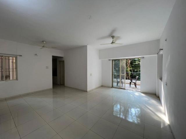 Rental | 3 BHK 1000 Sq.Ft. Apartment in Janki Rainbow Apartments