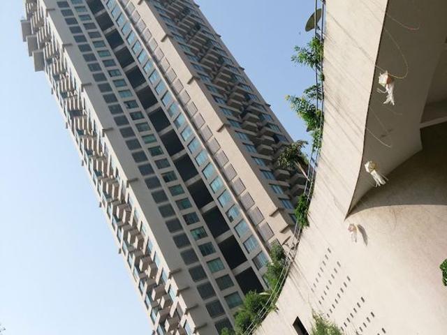 Rental | 3 BHK + 1000 Sq.Ft. Apartment in Oberoi Springs