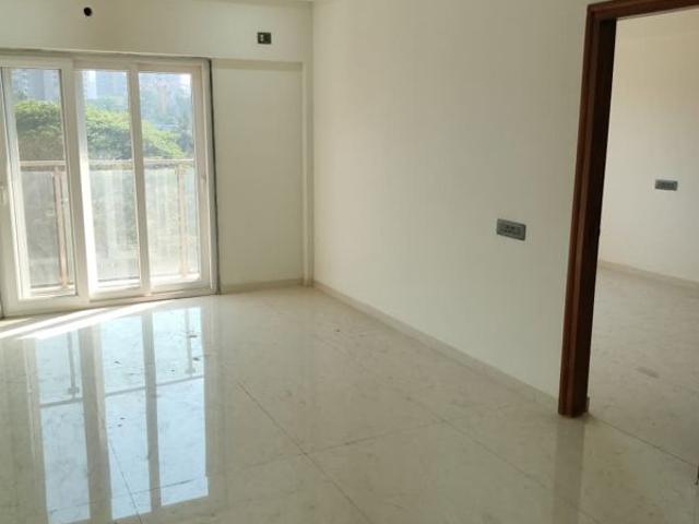 Rental | 3 BHK 1000 Sq.Ft. Apartment in Mhada Sector R3