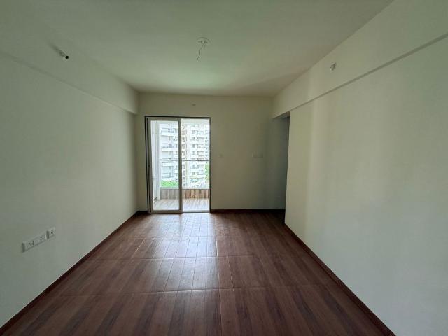 Rental | 3 BHK 1000 Sq.Ft. Apartment in Saheel Itrend Life