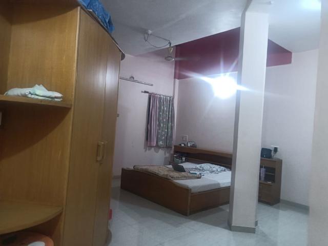Rental | 3 BHK 1000 Sq.Ft. Apartment in Parandvadi