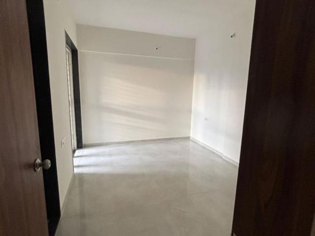 Rental | 3 BHK + 1001 Sq.Ft. Apartment in Dream Metropark County