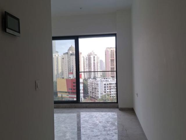 Rental | 3 BHK 1001 Sq.Ft. Apartment in Viceroy Savana