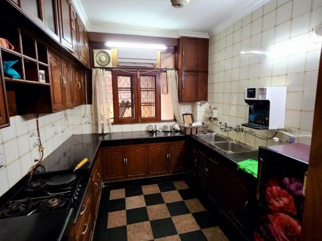 Rental | 3 BHK 100 Sq.Yd. Apartment in Greater Kailash II