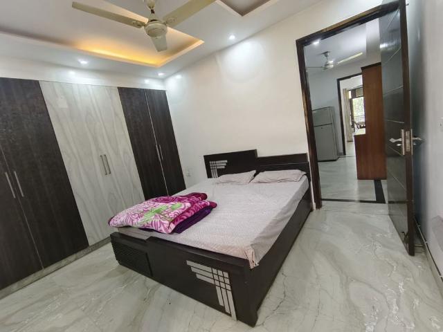 Rental | 3 BHK 100 Sq.Yd. Apartment in Lajpat Nagar I