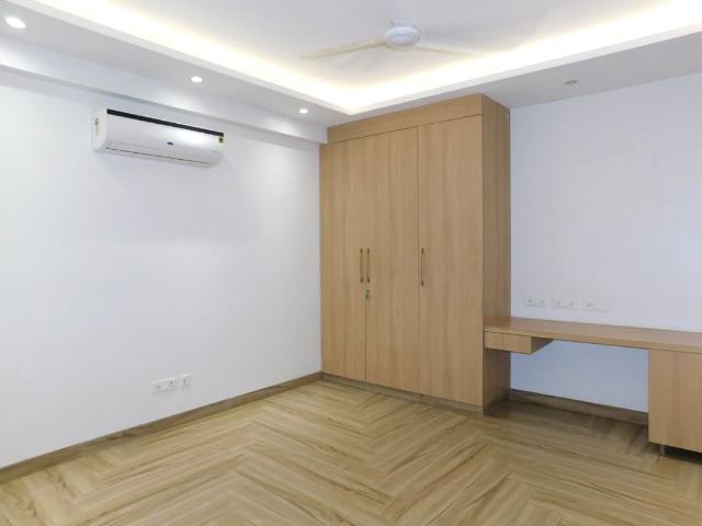 Rental | 3 BHK 100 Sq.Yd. Apartment in Shivalik Colony