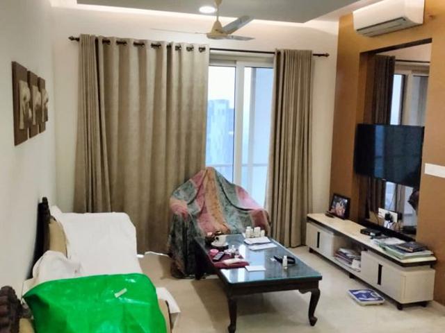 Rental | 3 BHK 1025 Sq.Ft. Apartment in Lodha Fiorenza