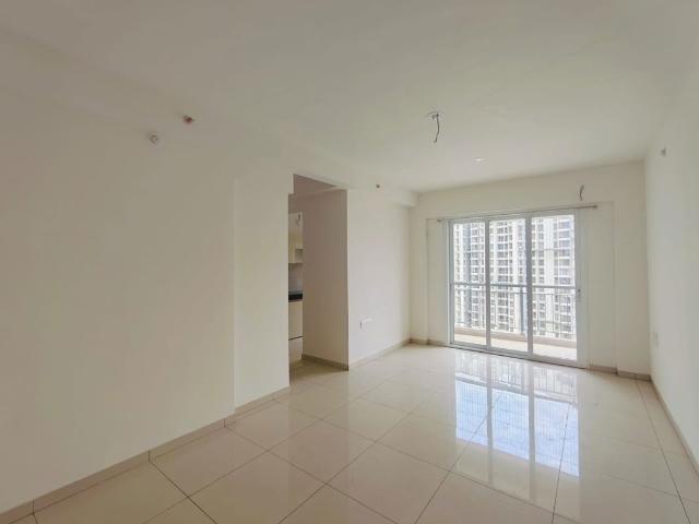 Rental | 3 BHK + 1033 Sq.Ft. Apartment in Godrej Emerald