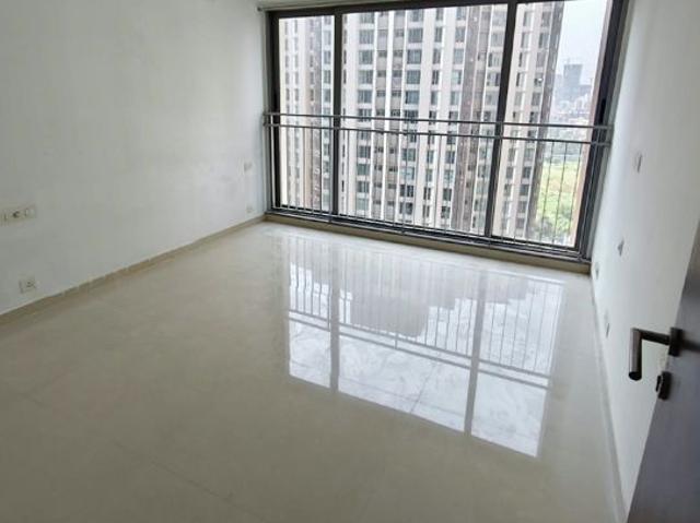 Rental | 3 BHK + 1039 Sq.Ft. Apartment in Kalpataru Parkcity Sunrise