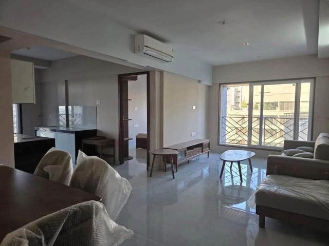 Rental | 3 BHK + 1150 Sq.Ft. Apartment in 18A Apartment
