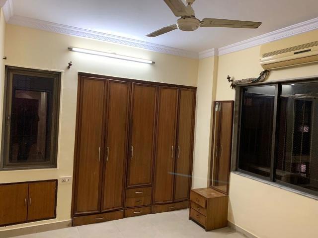 Rental | 3 BHK 1150 Sq.Ft. Apartment in Dosti Group Maitri Gardens