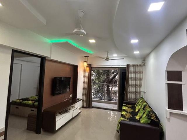 Rental | 3 BHK + 1150 Sq.Ft. Apartment in Shree Pal