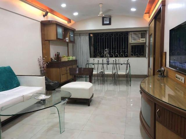 Rental | 3 BHK + 1150 Sq.Ft. Apartment in Royal Classic Co Op Society