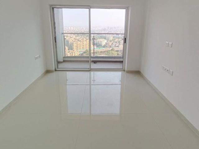 Rental | 3 BHK 1150 Sq.Ft. Apartment in Runwal The Central Park