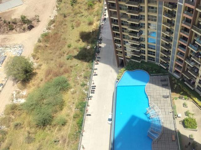 Rental | 3 BHK 1178 Sq.Ft. Apartment in Amanora Adreno Towers