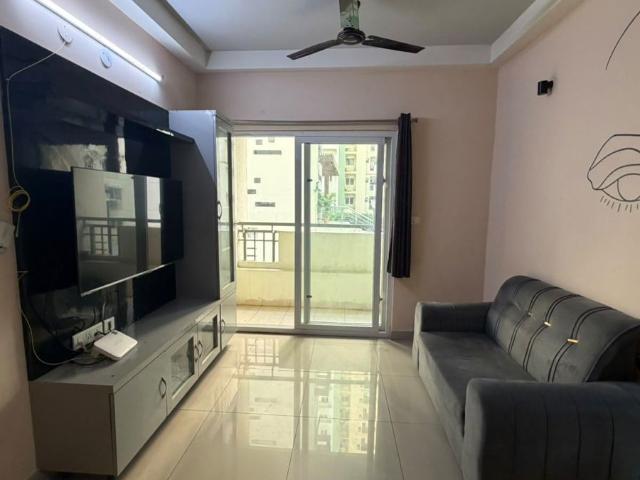 Rental | 3 BHK + 1198 Sq.Ft. Apartment in Mantri Celestia