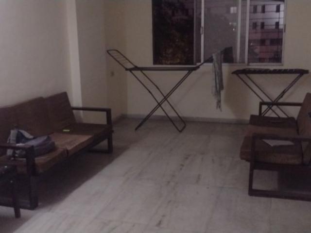 Rental | 3 BHK 1100 Sq.Ft. Apartment in Chawla Plaza