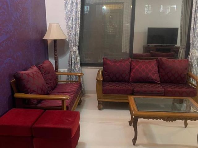 Rental | 3 BHK 1100 Sq.Ft. Apartment in Chaurang Sunshine