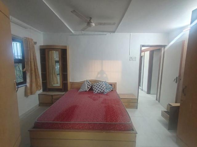 Rental | 3 BHK 1100 Sq.Ft. Apartment in Bandra West