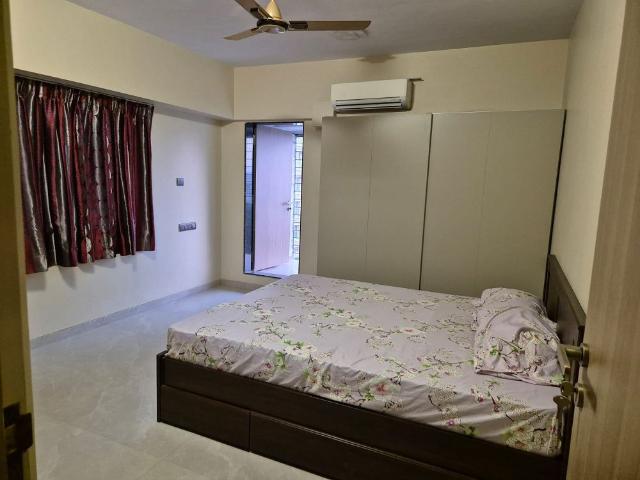 Rental | 3 BHK 1100 Sq.Ft. Apartment in Bandra West