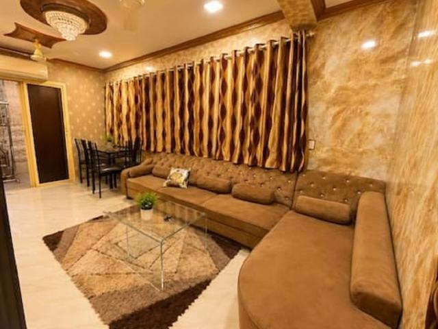Rental | 3 BHK + 1100 Sq.Ft. Apartment in Bandra West