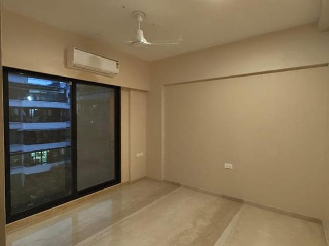 Rental | 3 BHK 1100 Sq.Ft. Apartment in Bandra West
